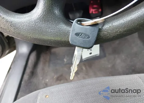 2001 Ford Mustang z USA, uszkodzony, nr VIN 1FAFP40481F122965